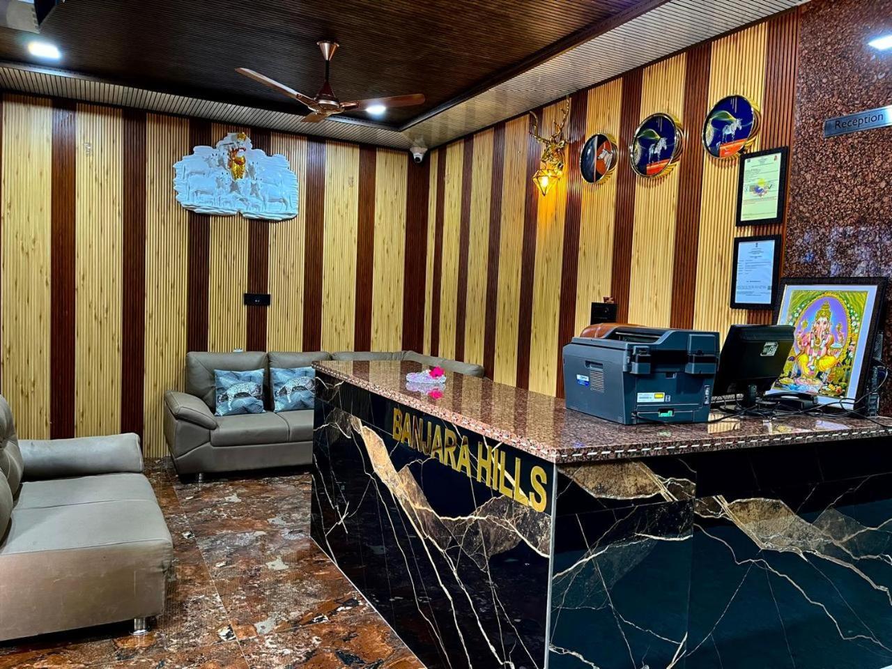 Hotel Banjara Hills Ābu Road Esterno foto