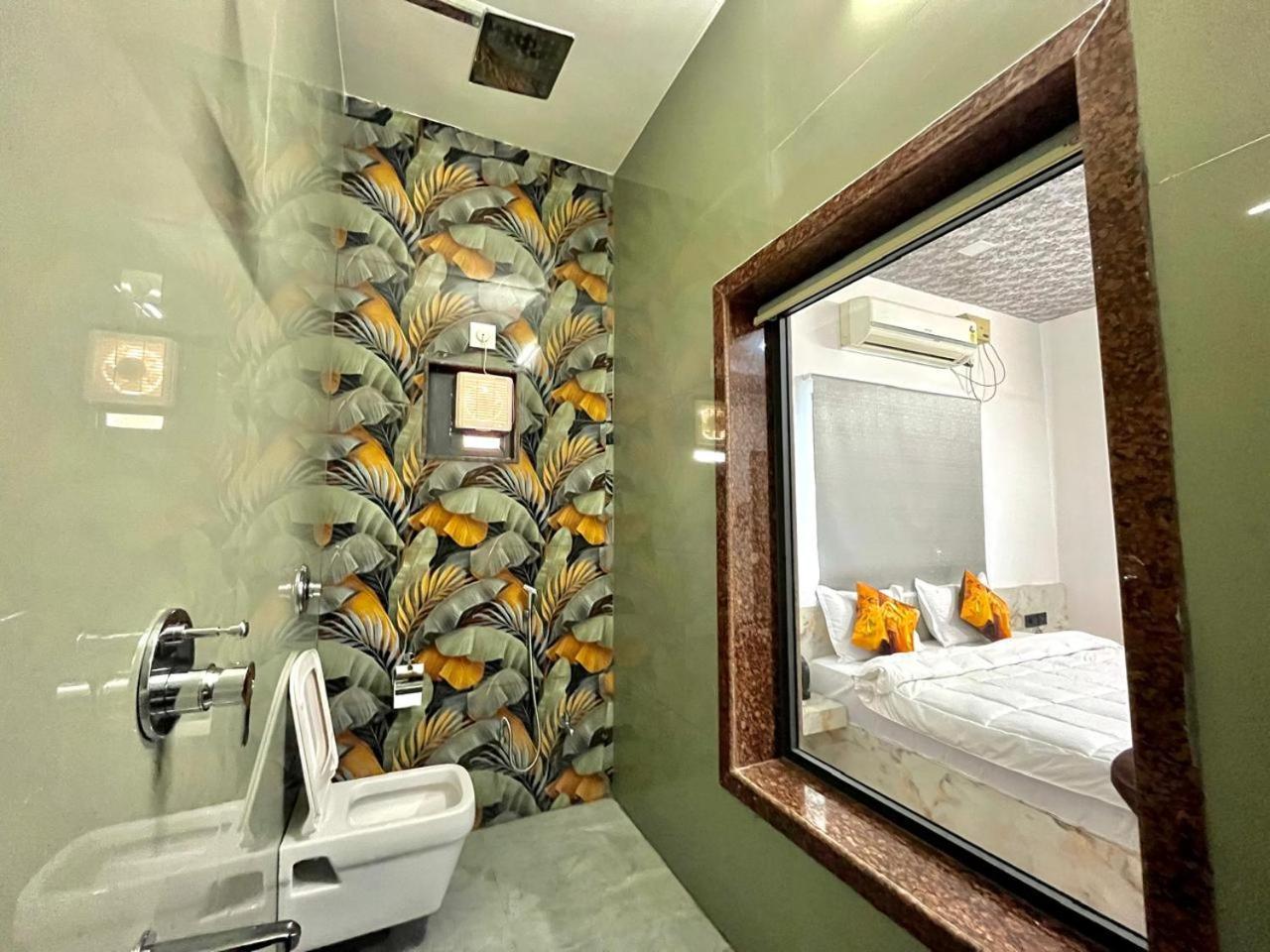 Hotel Banjara Hills Ābu Road Esterno foto